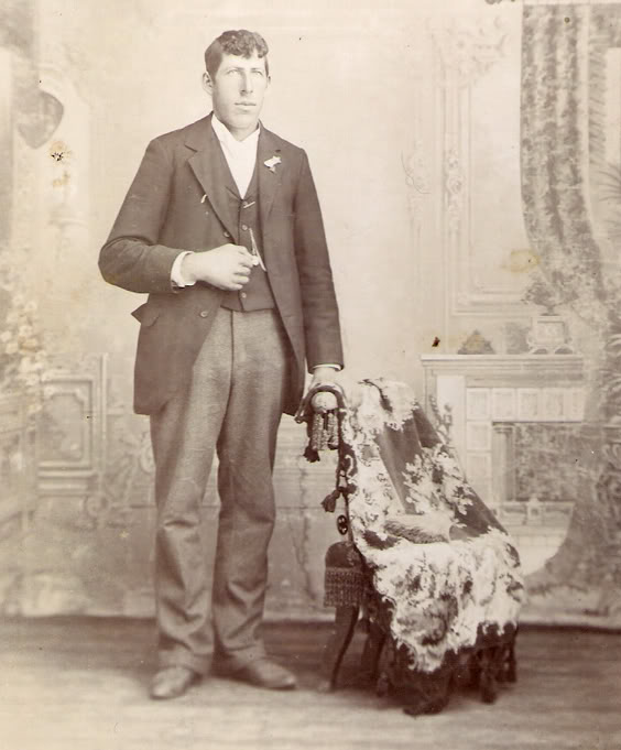 Circus Sideshow   giant 5